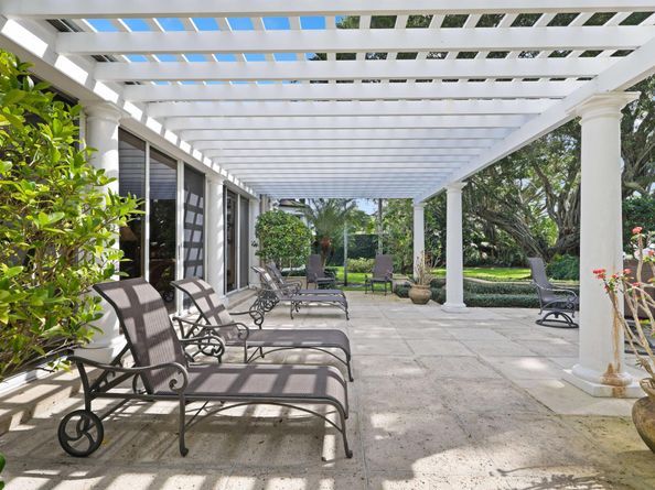 26 Country Road, Village Of Golf FL 33436