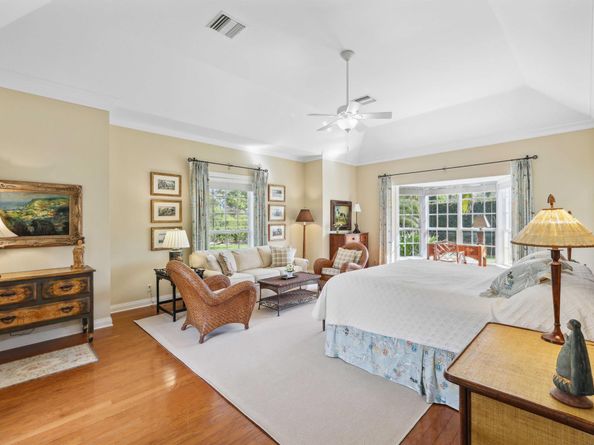 26 Country Road, Village Of Golf FL 33436