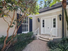 26 Country Road, Village Of Golf FL 33436