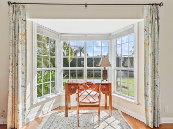 26 Country Road, Village Of Golf FL 33436