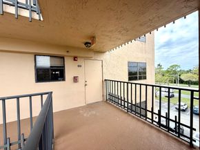 4700 Lucerne Lakes Boulevard 408, Lake Worth FL 33467