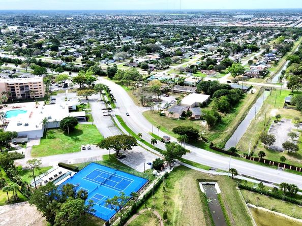 4700 Lucerne Lakes Boulevard 408, Lake Worth FL 33467