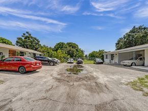 5808 W Park Rd, Hollywood FL 33021