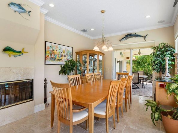 946 Eve Street, Delray Beach FL 33483