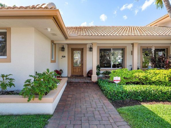 946 Eve Street, Delray Beach FL 33483