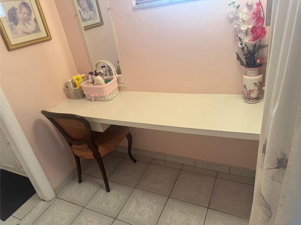 16900 NE 14th Ave 302, North Miami Beach FL 33162