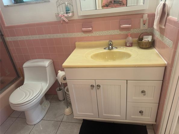 16900 NE 14th Ave 302, North Miami Beach FL 33162