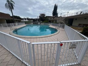 16900 NE 14th Ave 302, North Miami Beach FL 33162