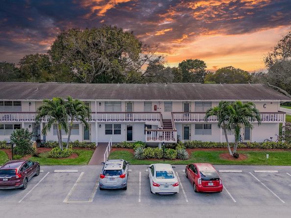 54 Newport C 54, Deerfield Beach FL 33442