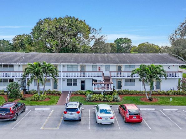 54 Newport C 54, Deerfield Beach FL 33442