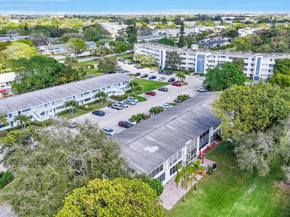 54 Newport C 54, Deerfield Beach FL 33442