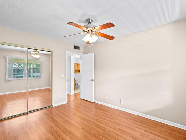 54 Newport C 54, Deerfield Beach FL 33442