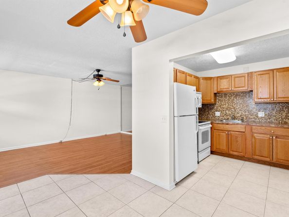 54 Newport C 54, Deerfield Beach FL 33442