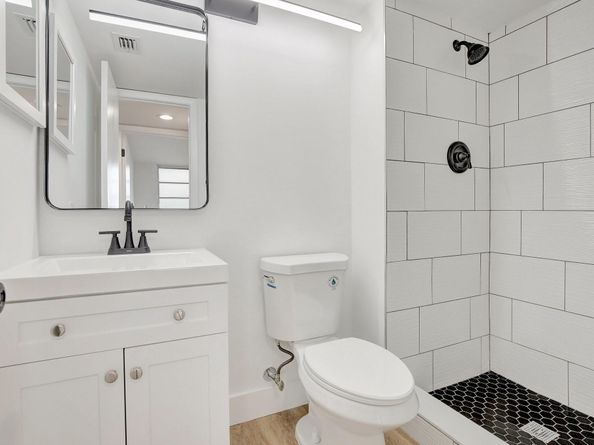 3300 W Rolling Hills Cir 701, Davie FL 33328