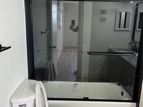 3300 W Rolling Hills Cir 701, Davie FL 33328
