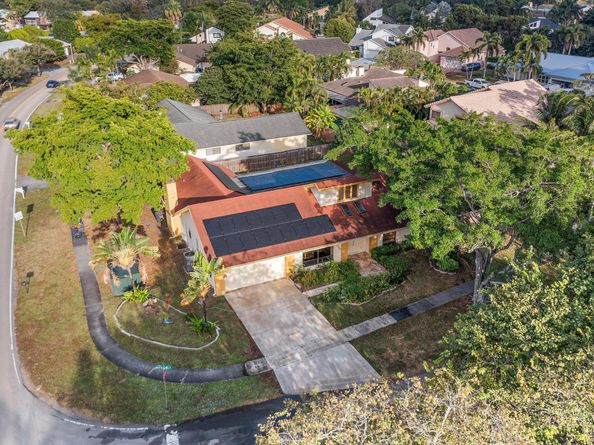 8305 Casa Del Lago F, Boca Raton FL 33433