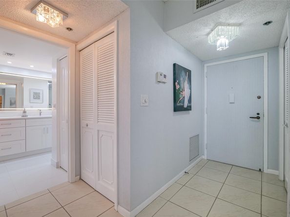 7300 Radice Ct 404, Lauderhill FL 33319