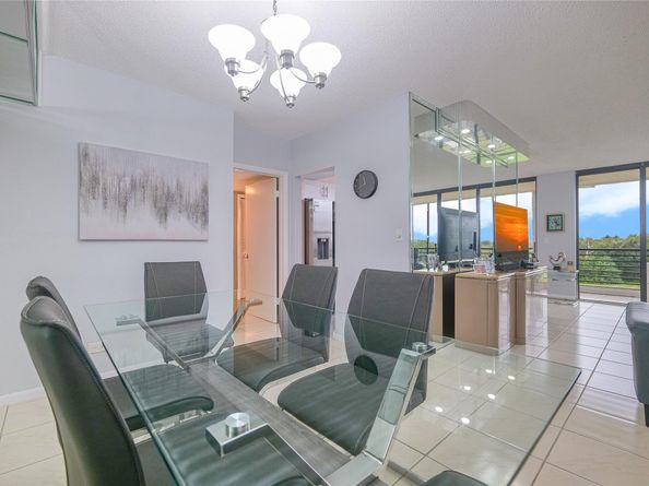 7300 Radice Ct 404, Lauderhill FL 33319