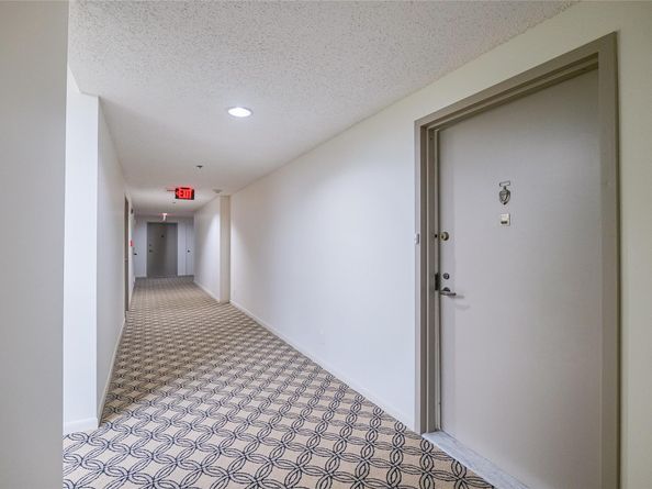 7300 Radice Ct 404, Lauderhill FL 33319