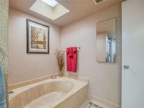 7300 Radice Ct 404, Lauderhill FL 33319