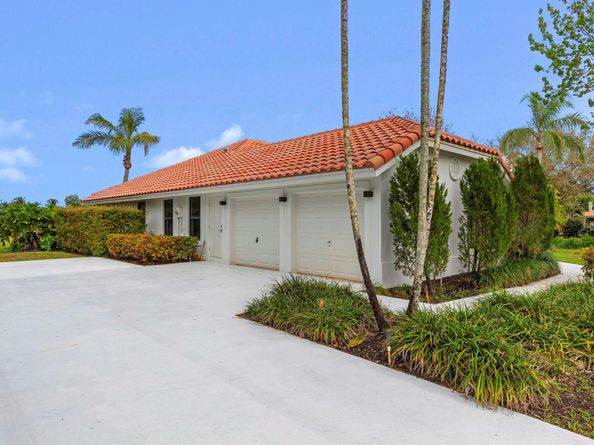 15455 De Havilland Court, Wellington FL 33414