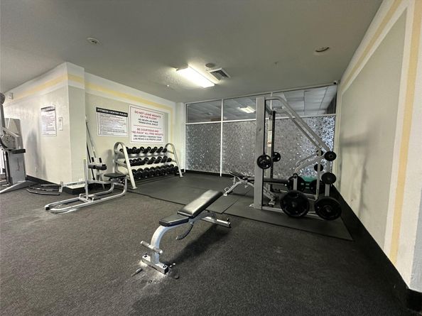 400 Kings Point Dr 1423, Sunny Isles Beach FL 33160