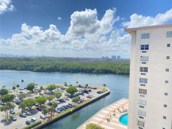 400 Kings Point Dr 1423, Sunny Isles Beach FL 33160