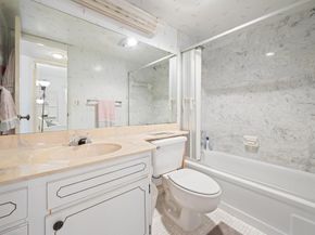 9923 S Hollybrook Lake Dr 109, Pembroke Pines FL 33025