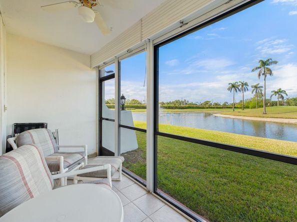 9923 S Hollybrook Lake Dr 109, Pembroke Pines FL 33025