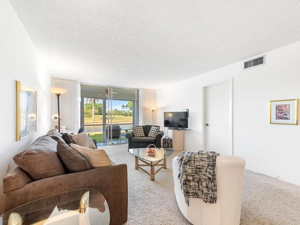 9923 S Hollybrook Lake Dr 109, Pembroke Pines FL 33025