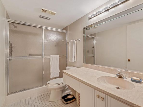 7301 Amberly Lane 407, Delray Beach FL 33446