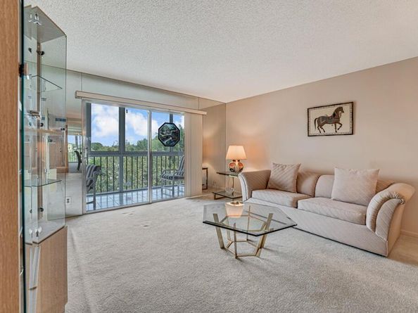 7301 Amberly Lane 407, Delray Beach FL 33446