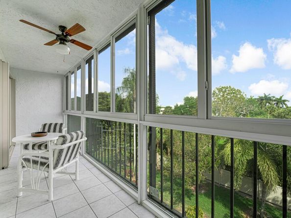 7301 Amberly Lane 407, Delray Beach FL 33446