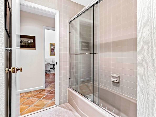 19 Glens Drive W, Boynton Beach FL 33436