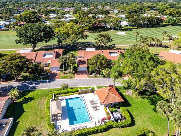 19 Glens Drive W, Boynton Beach FL 33436