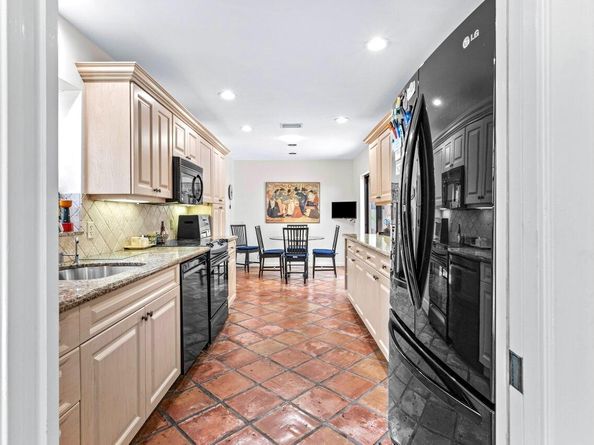 19 Glens Drive W, Boynton Beach FL 33436