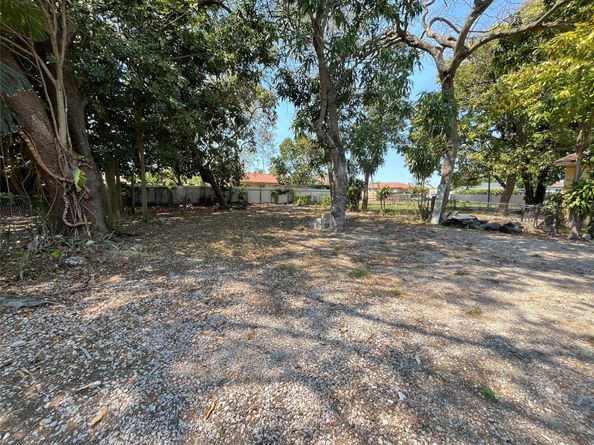 7762 NW 14 Court, Miami FL 33147