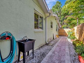 316 Seminole Ave, Fort Lauderdale FL 33312