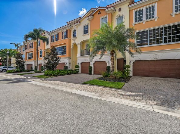 604 NE Francesca Lane, Boca Raton FL 33487