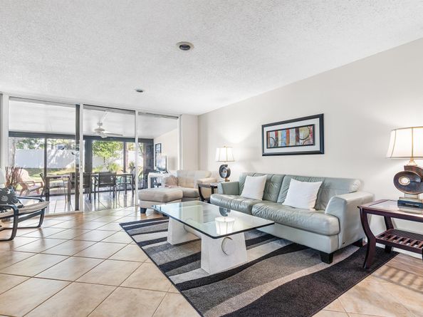 4234 Deste Court, Lake Worth FL 33467