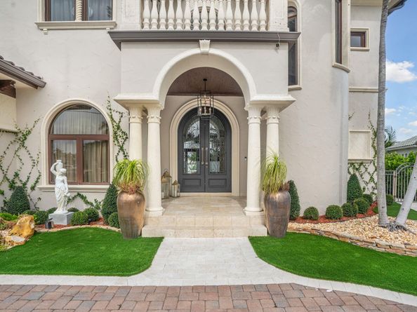 4050 NE 30TH Ave, Lighthouse Point FL 33064