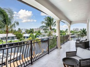 4050 NE 30TH Ave, Lighthouse Point FL 33064