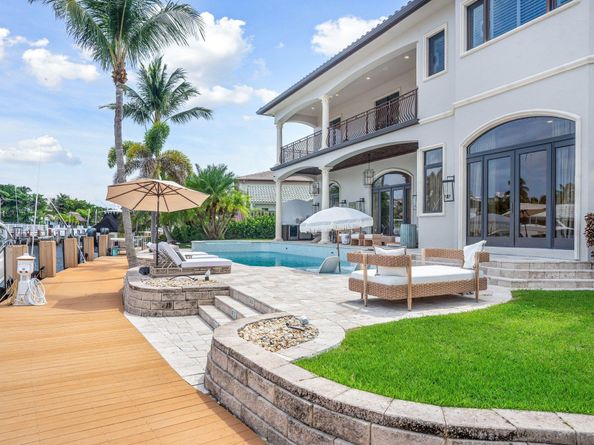 4050 NE 30TH Ave, Lighthouse Point FL 33064