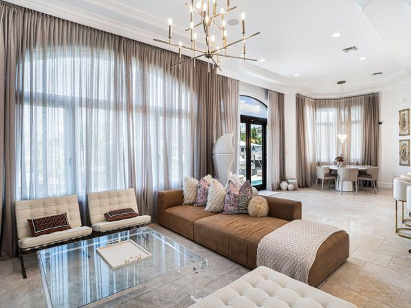 4050 NE 30TH Ave, Lighthouse Point FL 33064