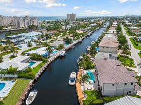 4050 NE 30TH Ave, Lighthouse Point FL 33064