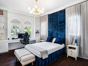 4050 NE 30TH Ave, Lighthouse Point FL 33064