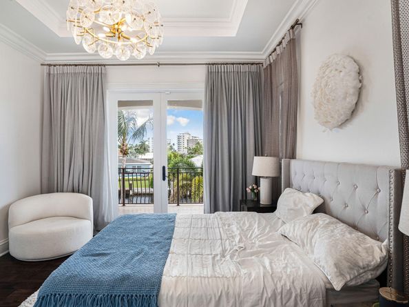 4050 NE 30TH Ave, Lighthouse Point FL 33064