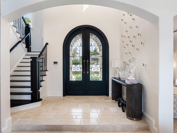 4050 NE 30TH Ave, Lighthouse Point FL 33064