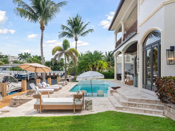 4050 NE 30TH Ave, Lighthouse Point FL 33064