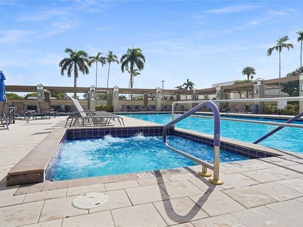 4301 Martinique Cir H2, Coconut Creek FL 33066